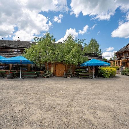 Gosciniec Debowa Gazdowka Bed & Breakfast Ustrzyki Dolne Dış mekan fotoğraf