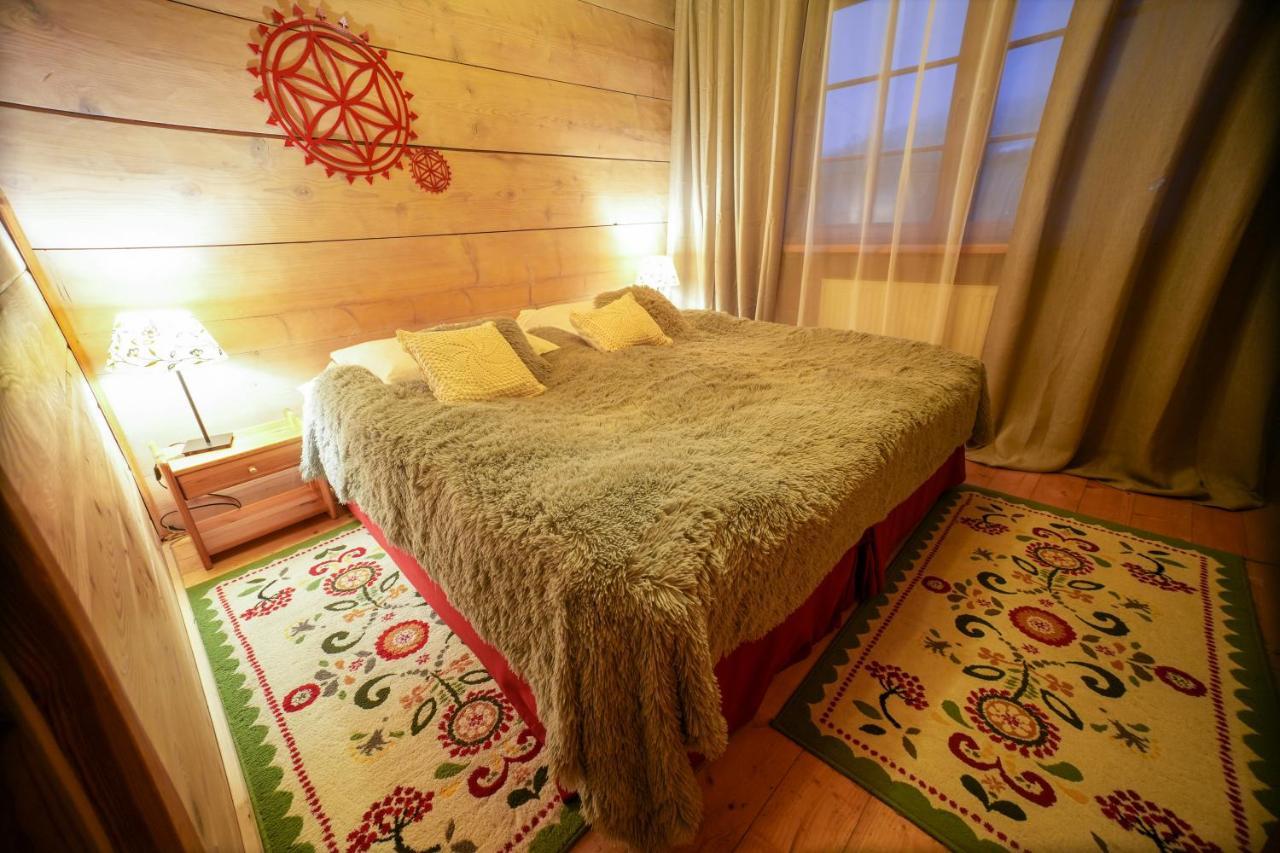 Gosciniec Debowa Gazdowka Bed & Breakfast Ustrzyki Dolne Dış mekan fotoğraf