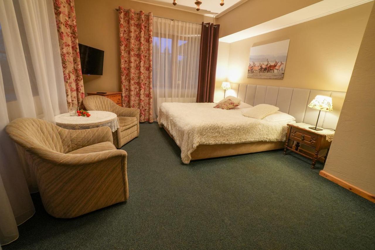Gosciniec Debowa Gazdowka Bed & Breakfast Ustrzyki Dolne Dış mekan fotoğraf