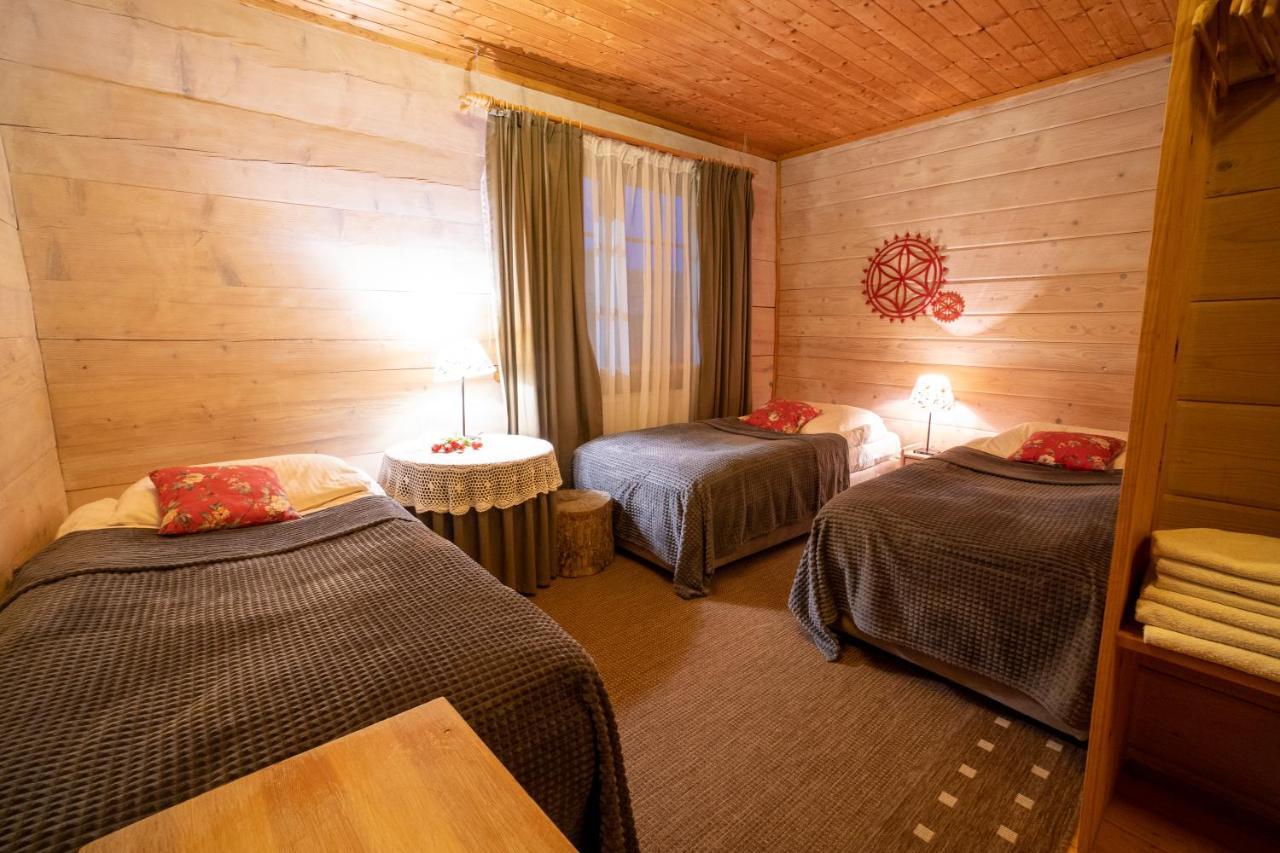 Gosciniec Debowa Gazdowka Bed & Breakfast Ustrzyki Dolne Dış mekan fotoğraf