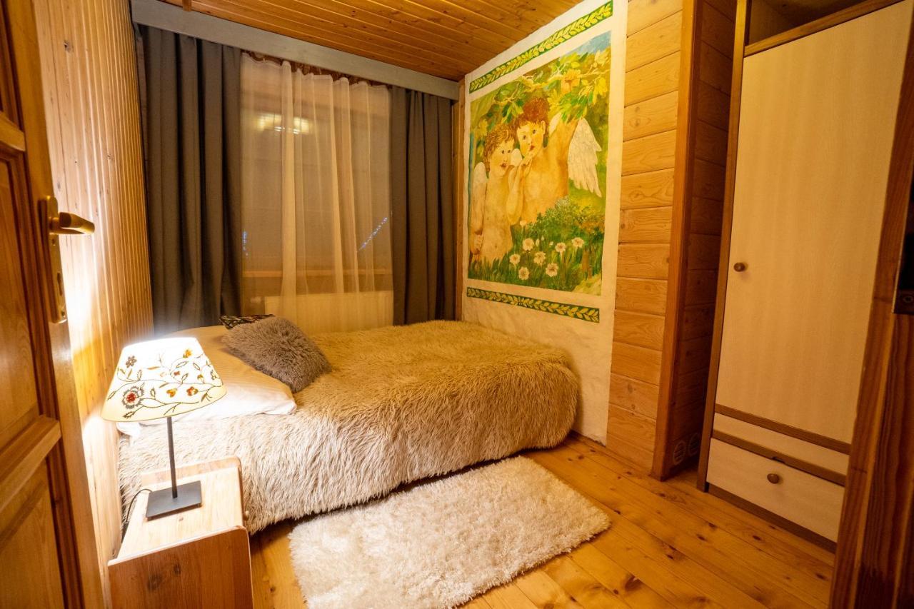 Gosciniec Debowa Gazdowka Bed & Breakfast Ustrzyki Dolne Dış mekan fotoğraf