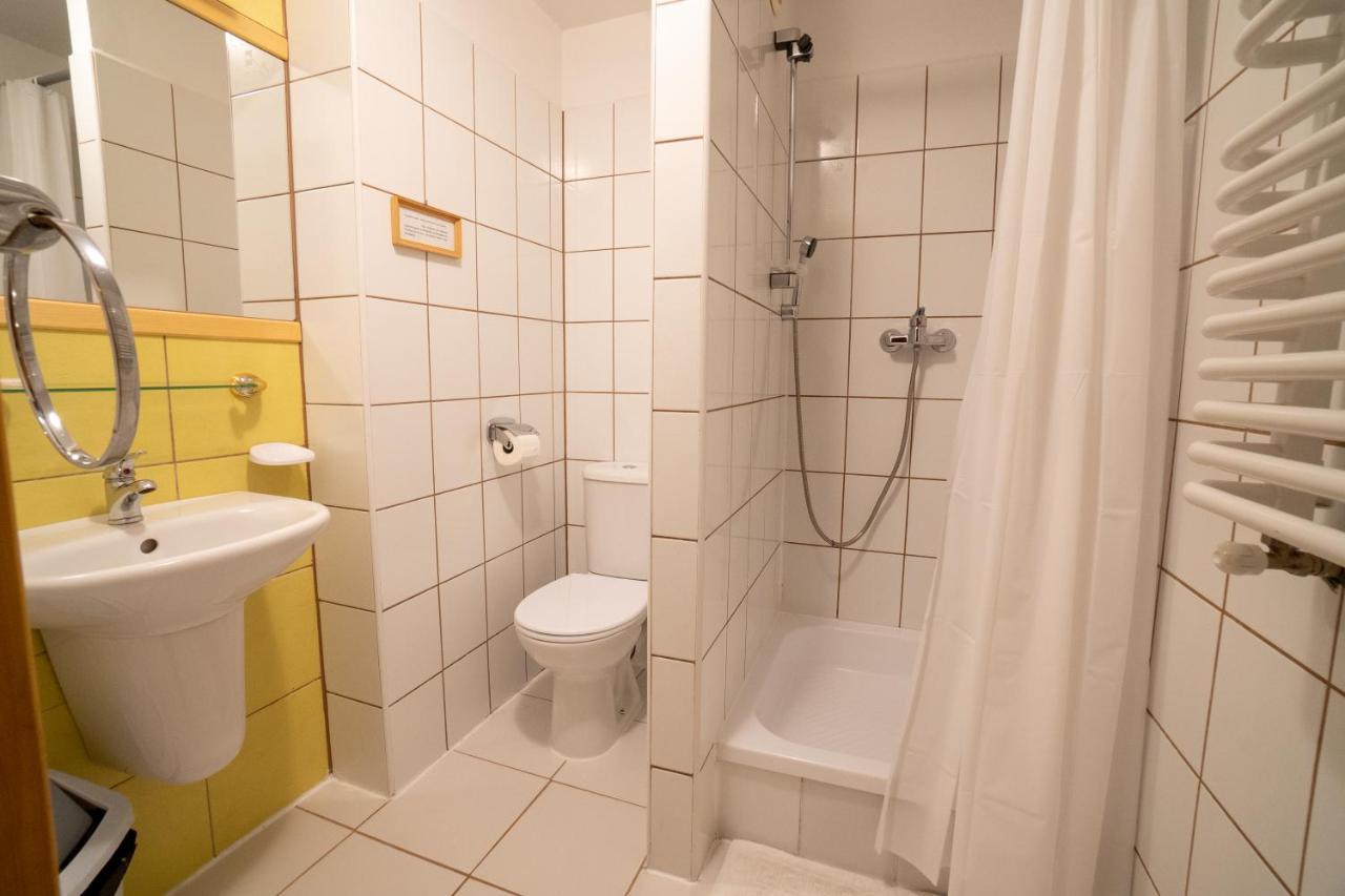 Gosciniec Debowa Gazdowka Bed & Breakfast Ustrzyki Dolne Dış mekan fotoğraf
