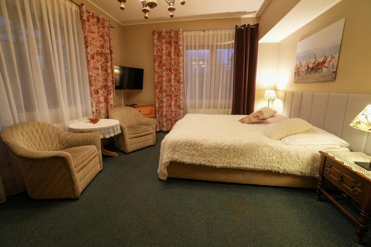 Gosciniec Debowa Gazdowka Bed & Breakfast Ustrzyki Dolne Dış mekan fotoğraf
