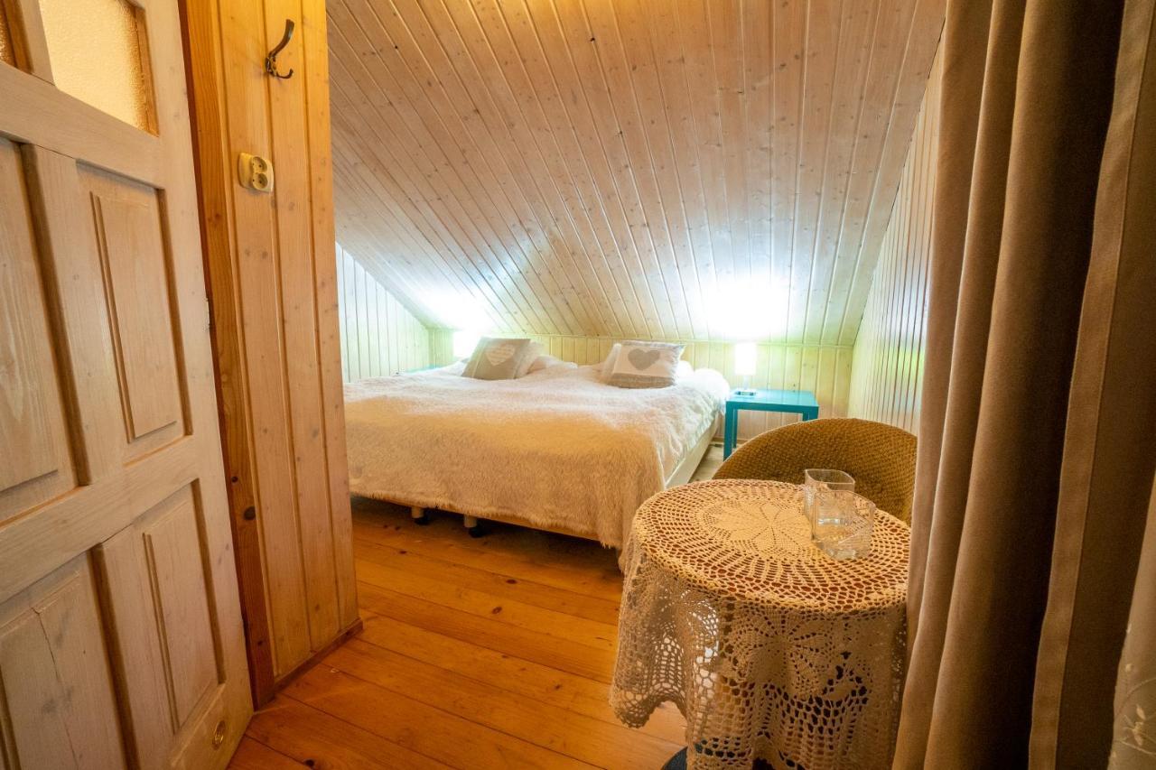 Gosciniec Debowa Gazdowka Bed & Breakfast Ustrzyki Dolne Dış mekan fotoğraf